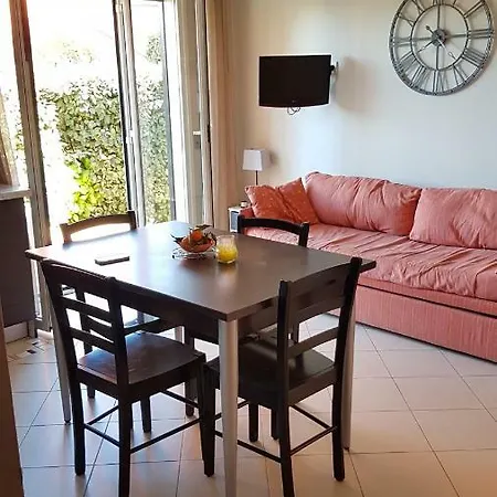 Apartment Chez Valérie Et Stéphane, Les Terrasses De Lozari *
