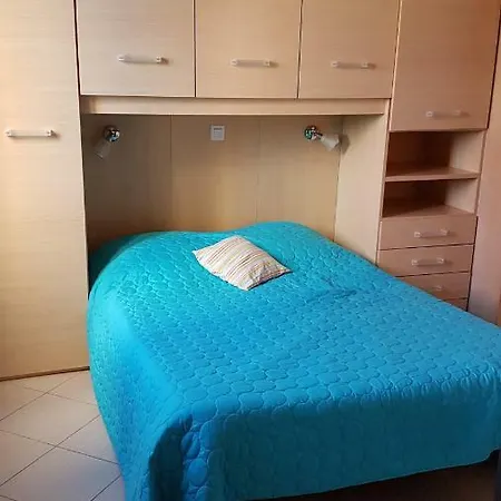 Chez Valerie Et Stephane, Les Terrasses De Lozari Daire